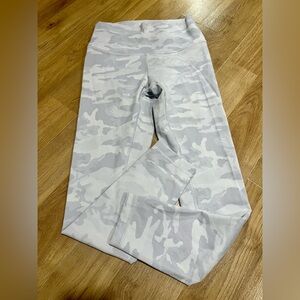 lululemon Light Gray Camouflage Tights Leggings
